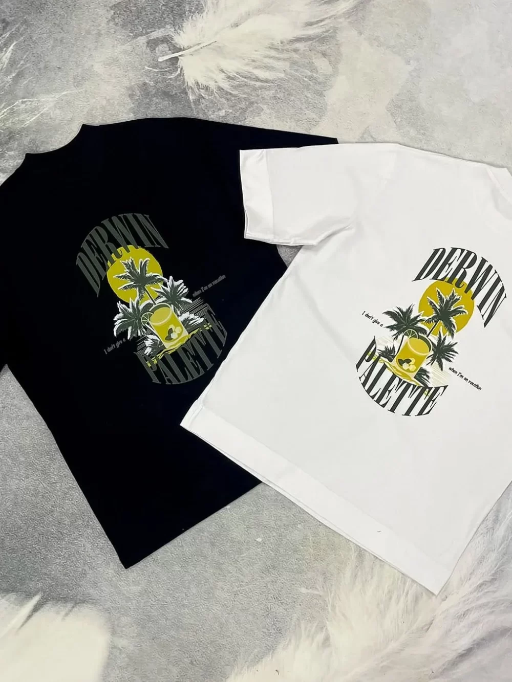 Graphic Tee Palm-Colada