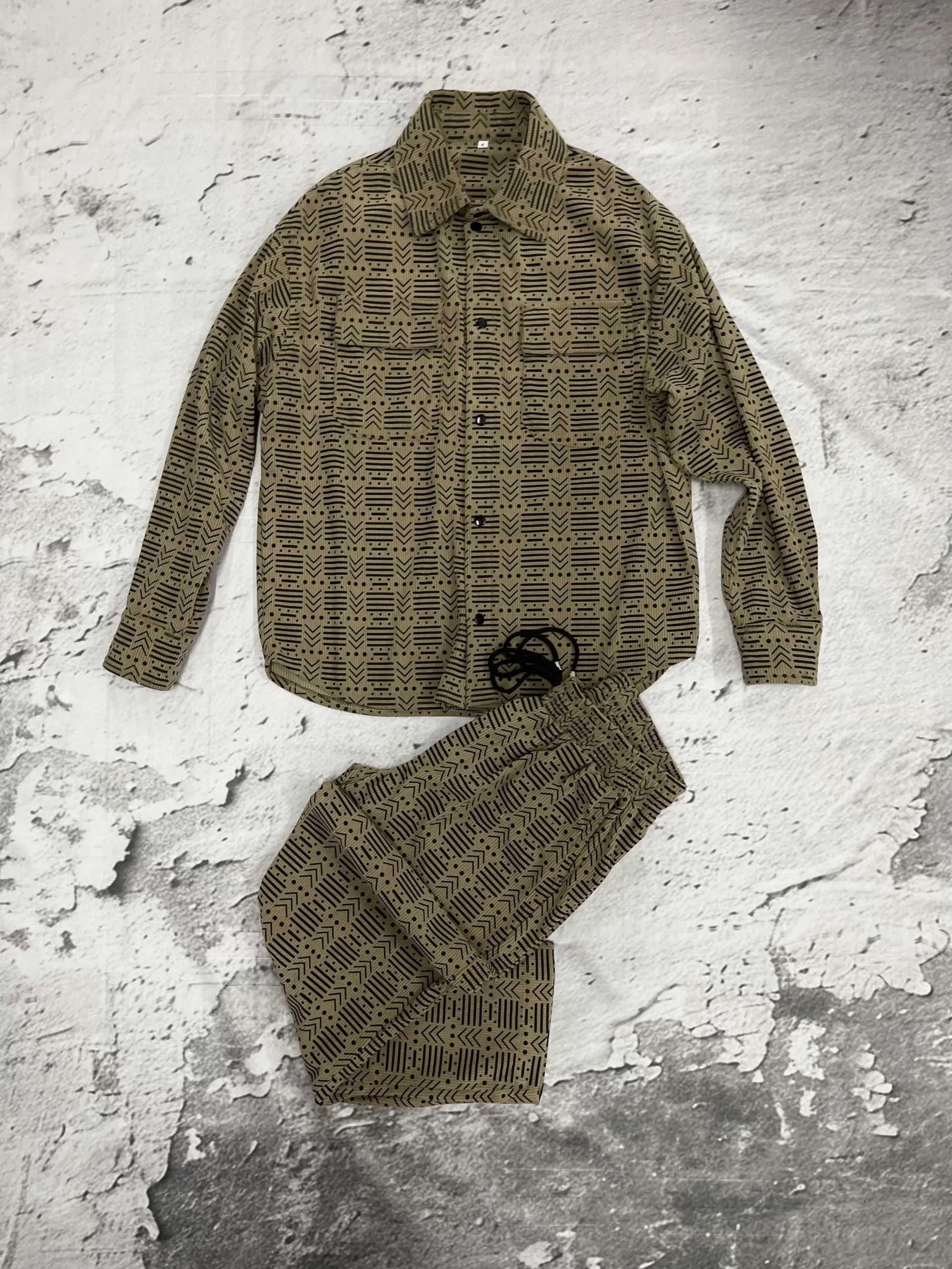 The African Mud Sets