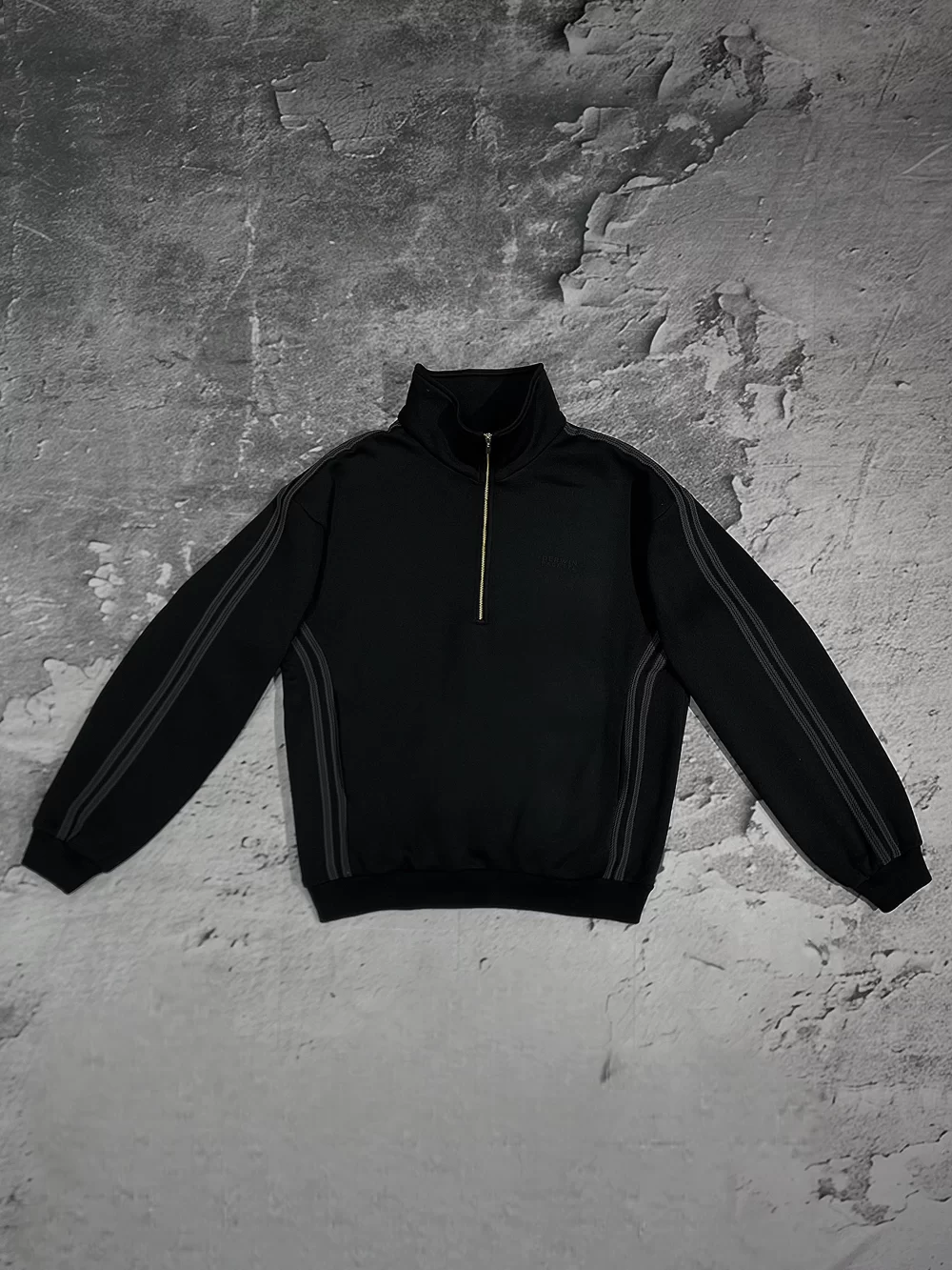 DBL Black Form Lines Qtr Zip Sweater